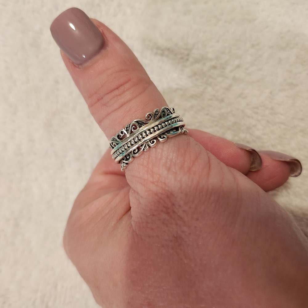 Sterling silver fidget ring